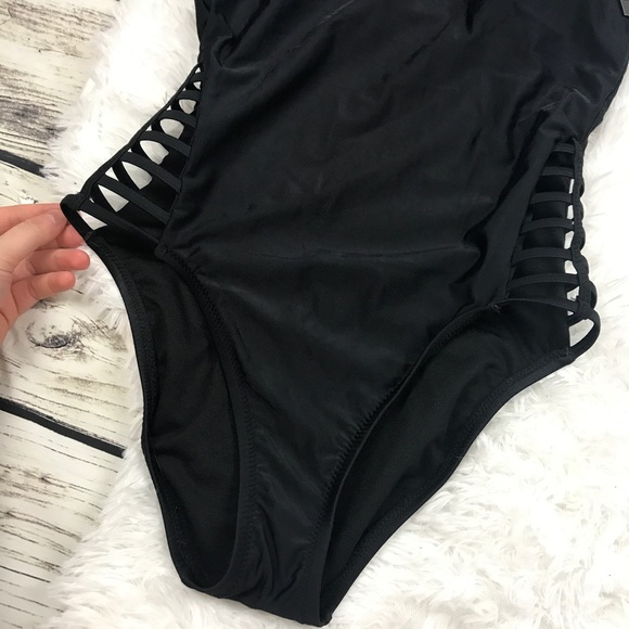 NWT Mossimo Cut Out Sides Black One Piece Size S - Picture 7 of 8